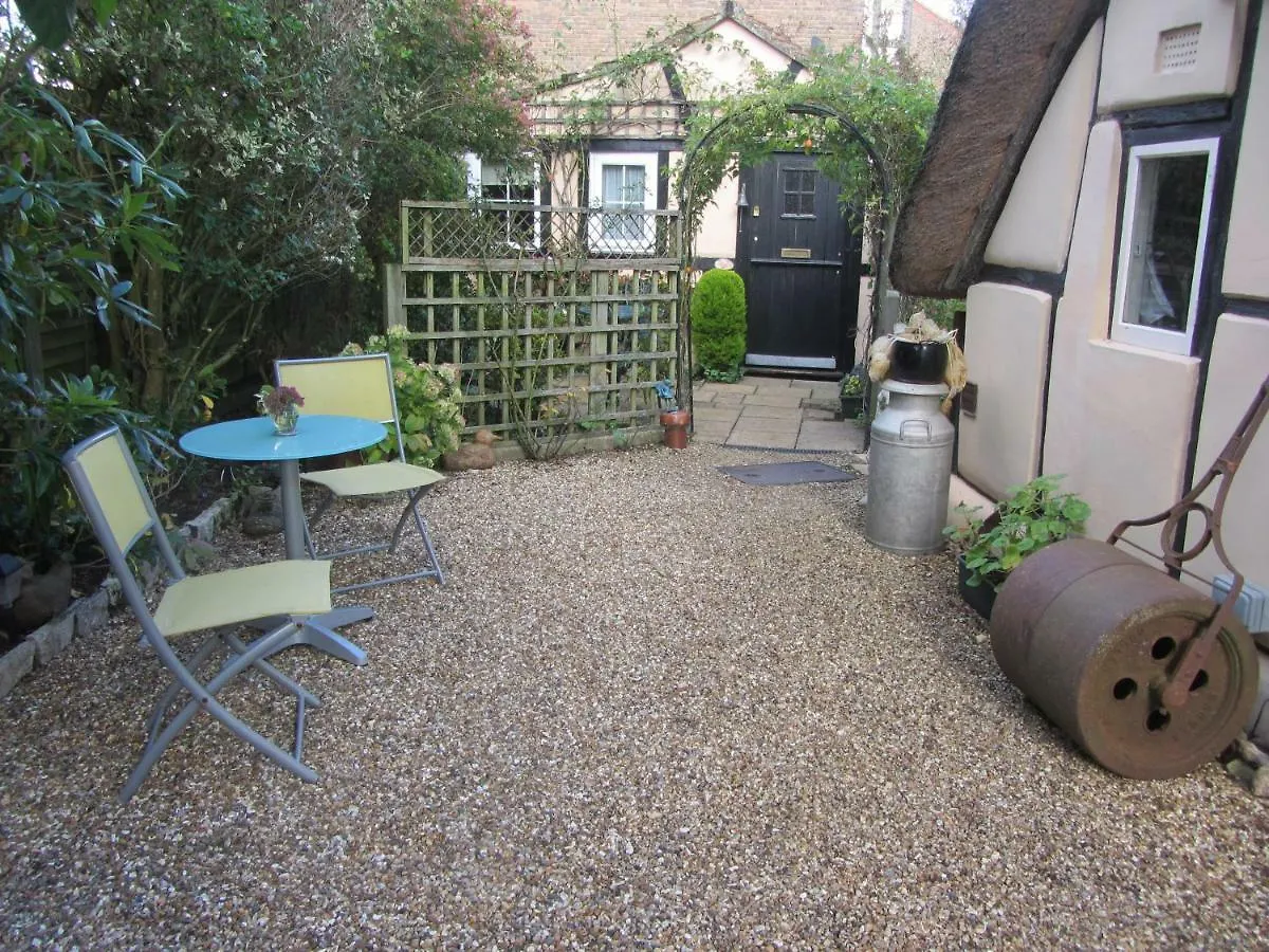 The Stable Villa Eastleigh
